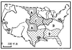 读“美国部分地区轮廓图”，完成1—2题。  小题1:图中a、b、c、d、e区域中，属于商品谷物农业地域类型的